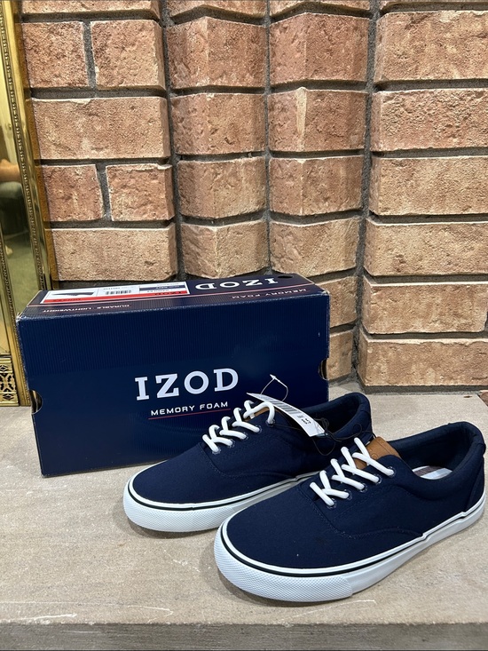 Izod Other - NWB Izod Rangley Navy Low-Top Sneakers men’s size 8.5 women’s 10